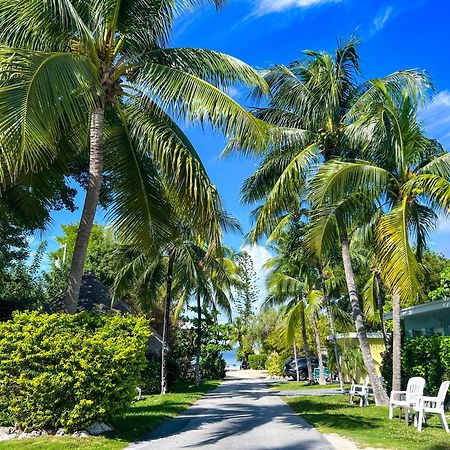 Sunset Cove Beach Resort Key Largo Exterior photo