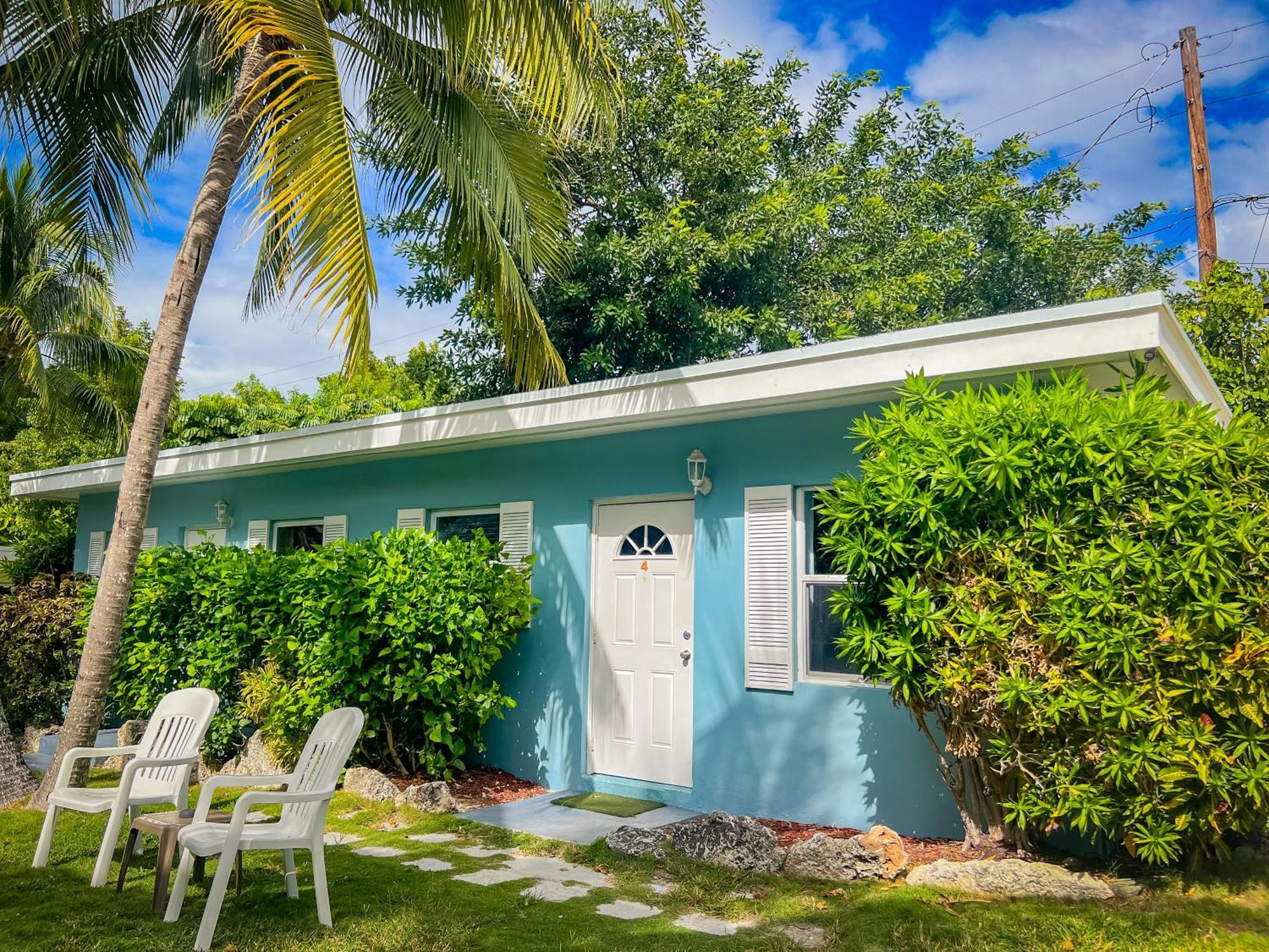 Sunset Cove Beach Resort Key Largo Room photo