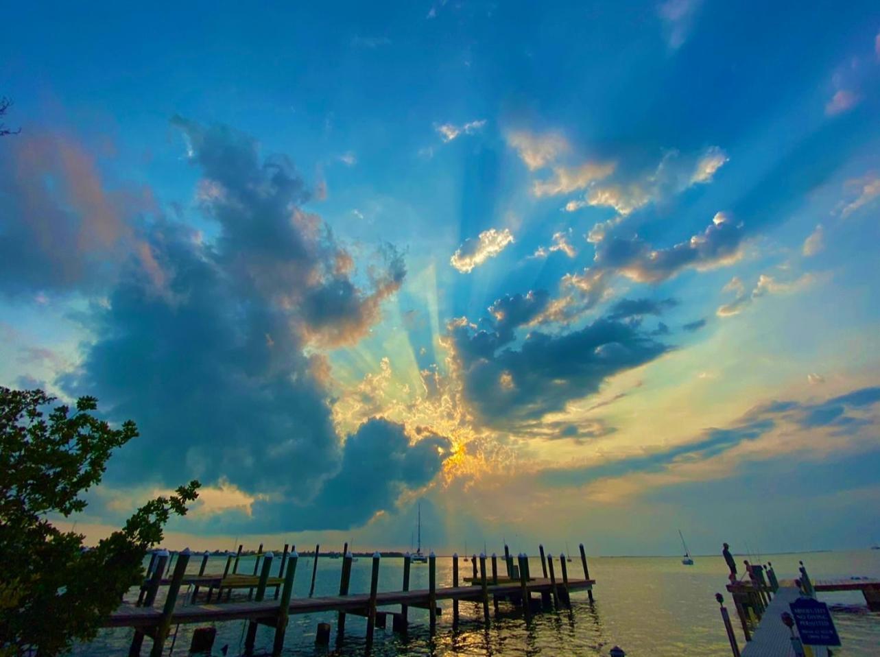 Sunset Cove Beach Resort Key Largo Exterior photo